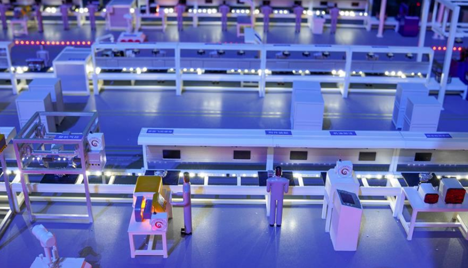 2020线上智博会展厅内拍摄的工业应用大数据服务方案模型。刘潺 摄